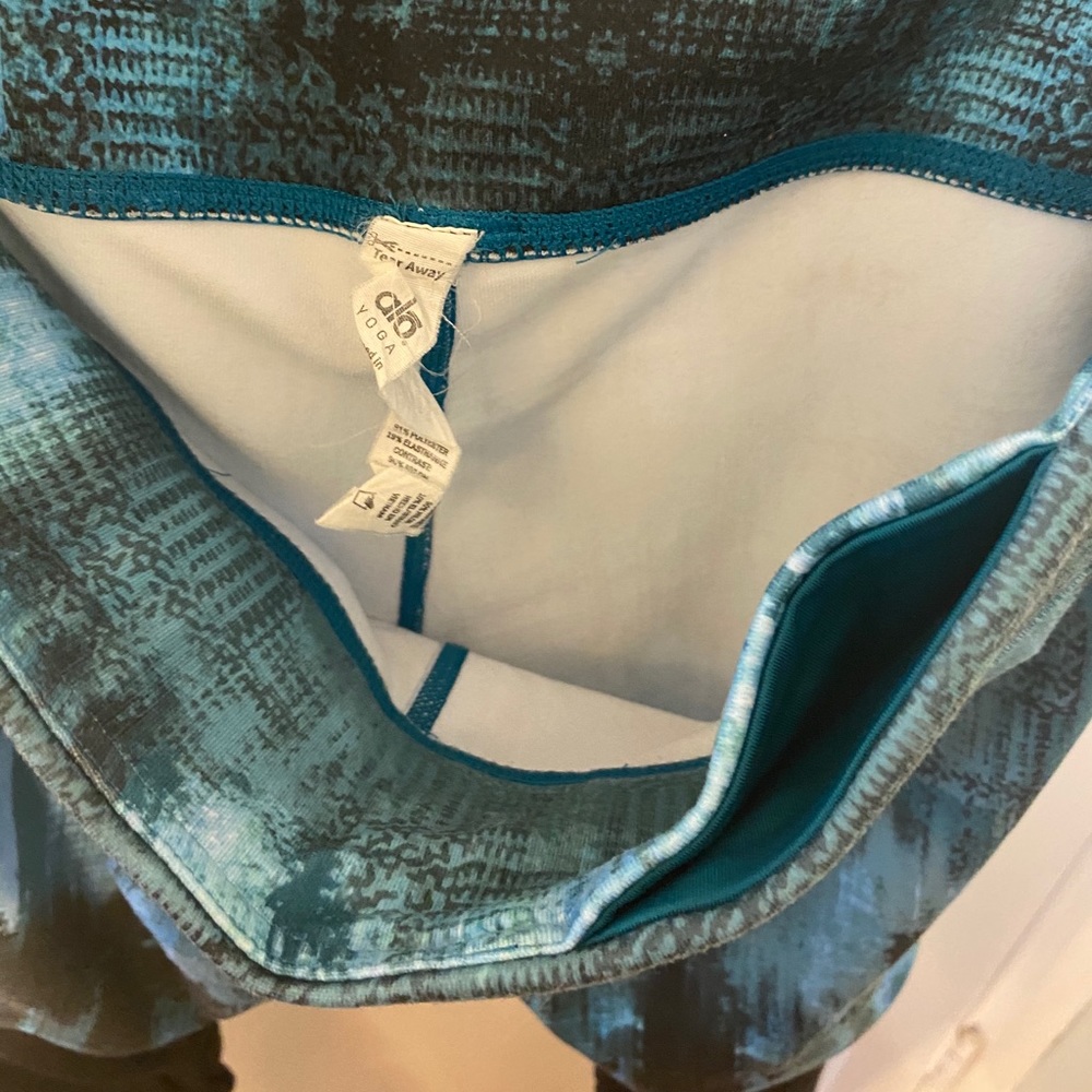 ALO YOGA LEGGINGS Size LARGE - Picture 2 of 7